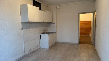 A Louer 3 Pièces en Rez de Jardin avec cabanon - Photo 2