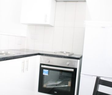 Studio Flat, Russell Street, RG1 - Photo 6