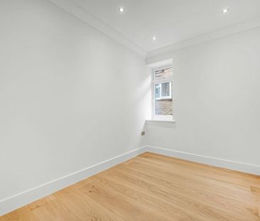 3 bedroom Flat to rent in Chatsworth Road, Kilburn, London, NW2 - Photo 1