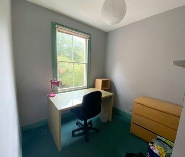 Terraced House to rent on - Photo 2