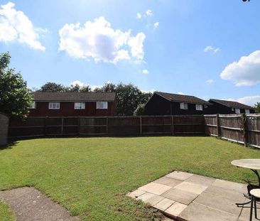 Golden Miller Close, Newmarket, CB8 - Photo 2