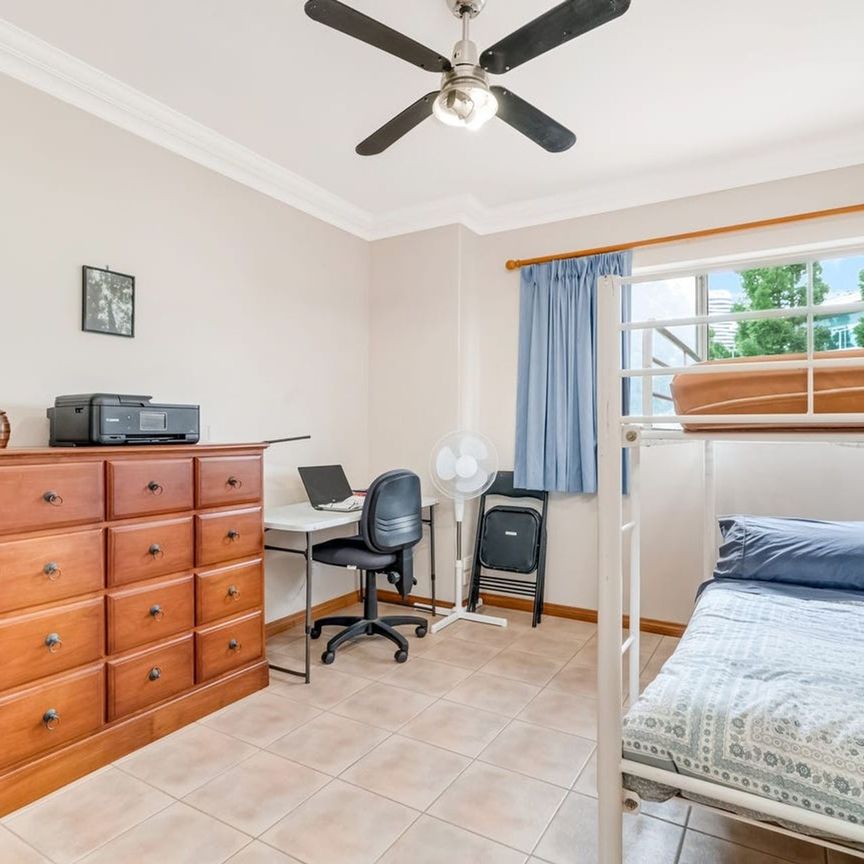 Fully Furnised Lease until 30/6/2026 - Photo 1