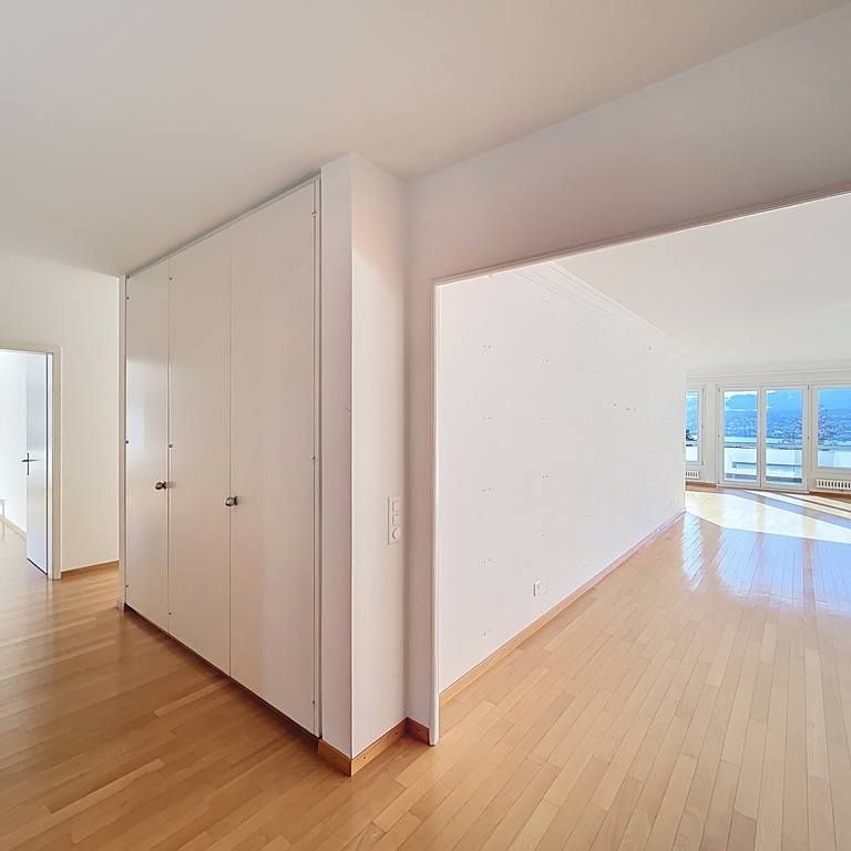 4.5 Zimmer, 177 m², 2. Stock - Photo 1
