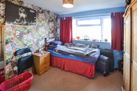 3 bedroom semi-detached house to rent - Photo 3
