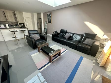 Hampden Road, Berkshire, SL3 - Photo 2