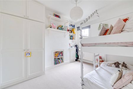 4 bedroom terraced house to rent - Photo 5
