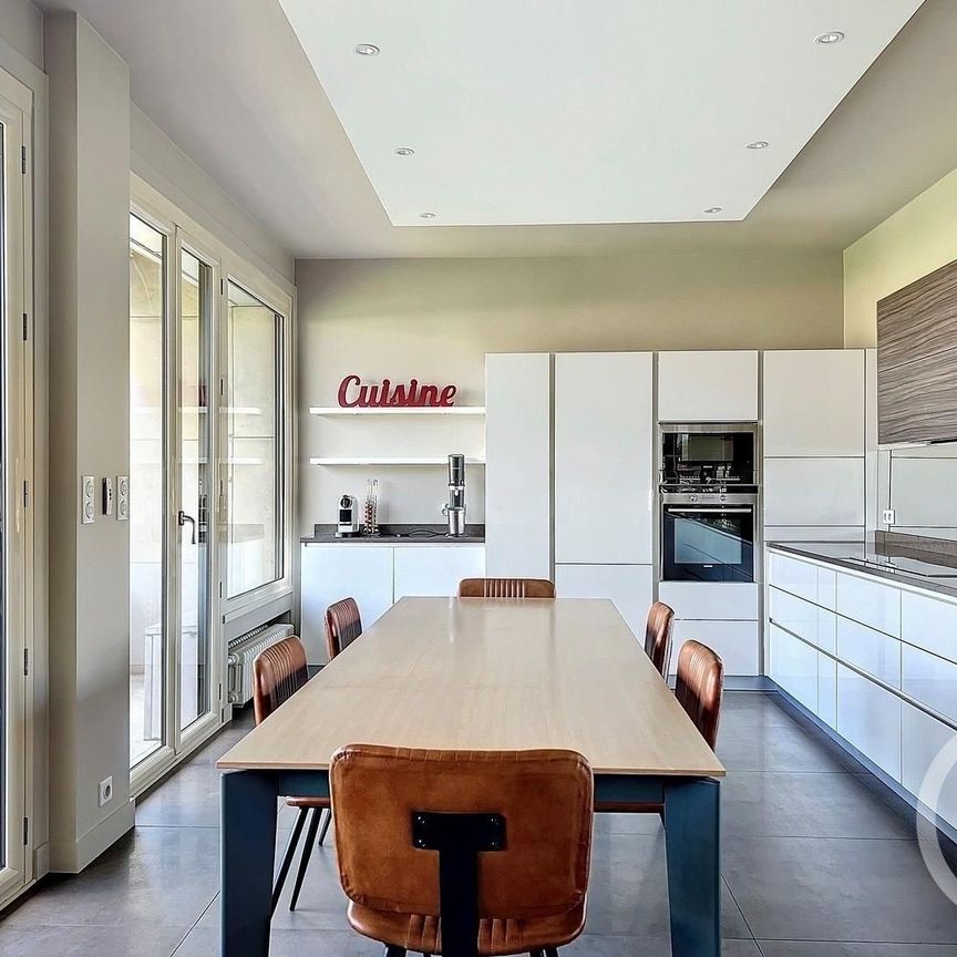 Appartement • Lyon 6ème - Photo 1