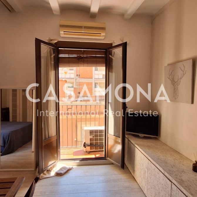 Bright and Renovated Summer apartment Just One Minute from the Beach - Photo 1
