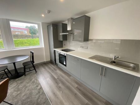 Green Lane, Leeds, Yeadon - Photo 5