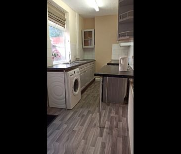 2 Bed Terraced House, Muriel Road, LE3 - Photo 2