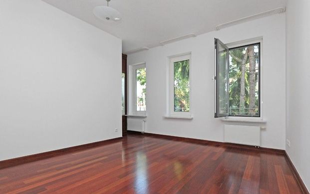 Wolnostojący dom z pieknym ogrodem | STARY WILANÓW - Photo 1