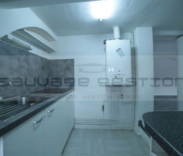 Location Appartement 2 pièces 38m² DEVILLE LES ROUEN 76250 - Photo 1