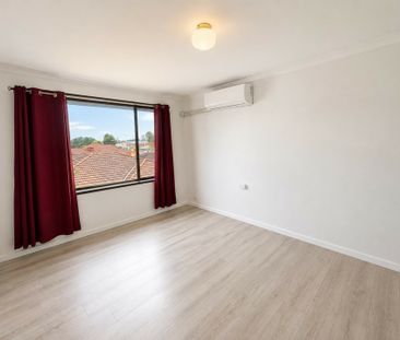 Neat & Tidy 2-Bedroom Apartment in the Heart of Dandenong - Photo 1