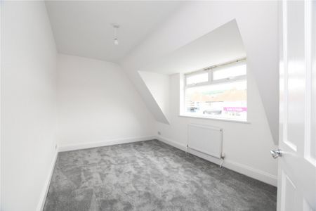 3 Bed Property To Rent - Photo 2
