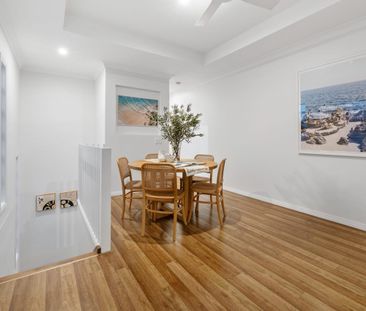 Contemporary lifestyle haven just a stone's throw to the beach - Photo 3