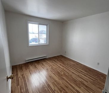 1120 Rue Cloutier, La Prairie, QC J5R - Photo 3