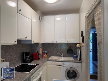 Location Appartement 1 pièce 26m² CANNES 06400 - Photo 3
