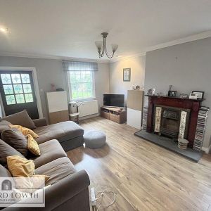 2 bedroom cottage to rent - Photo 2