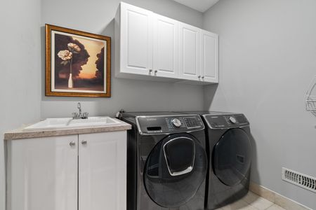 For Lease - 1220 Milna Drive, Oakville, Ontario - Photo 4