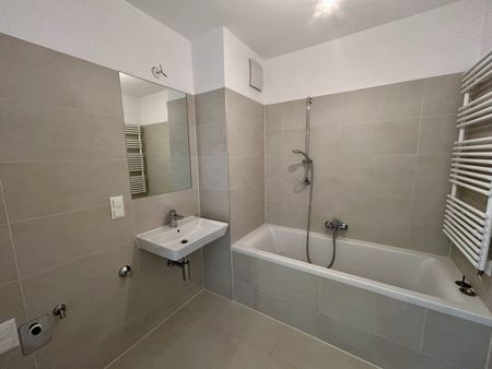 moderne 2-Zimmer Wohnung mit Freifläche im 3. Obergeschoss - ab sofort verfügbar! - Foto 3