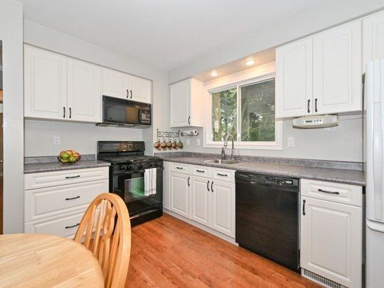 For Lease - 22 Sir Bedevere Place, Markham, Ontario - Photo 1