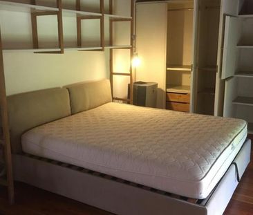 Popolo-Flamino: Industrial style loft. Spacious 1 Bedroom, bath, re... - Photo 2