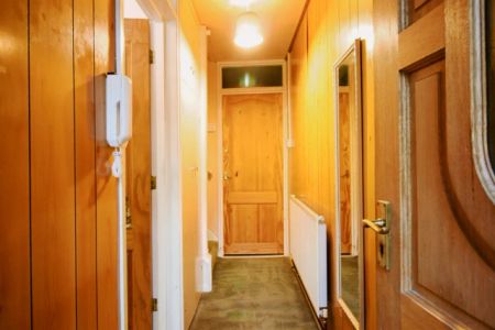 3 Bed / 1 Bath - Photo 4