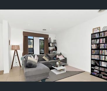 Townhouse for Rent - Photo 3