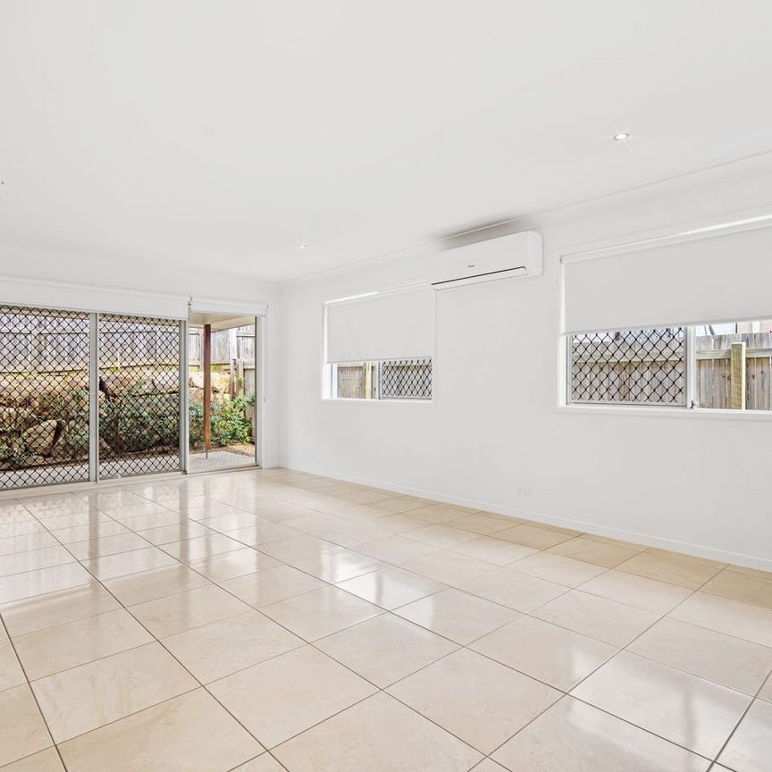 Comfortable Family Living in a Convenient Deebing Heights Location - Photo 1
