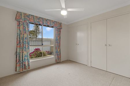 Well Maintained Villa - Photo 4