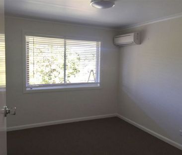 Large Home in Prime Location! - Photo 3