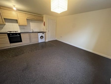 West Lynn - Poppyfields - Photo 2