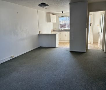 Affordable Living in a Quiet Cul-de-Sac - Photo 1