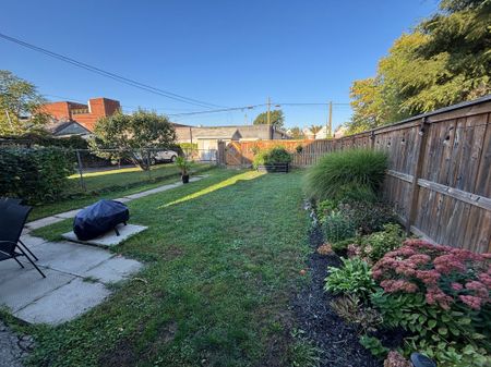 For Lease - 163 Wentworth Street Unit# Main, Hamilton, Ontario - Photo 5