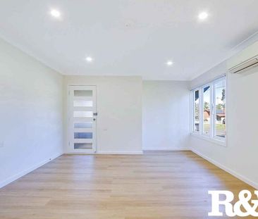 Freshly Renovated Family Home - Photo 2