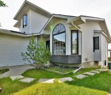 4 Bedroom two story house in Citadel, NW (main floor suite) | 192 C... - Photo 1
