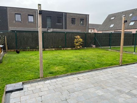 Mooie hoekwoning te huur in Desselgem met tuin en garage - Photo 2