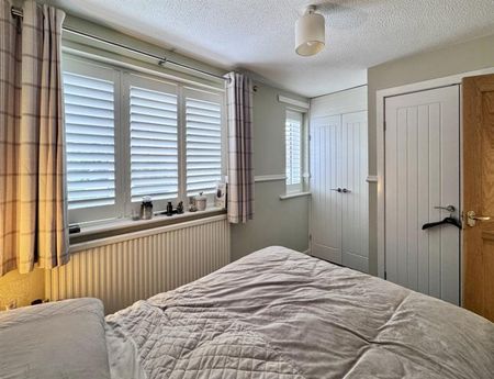 3 Bedroom Semi Detached To Let - Photo 5