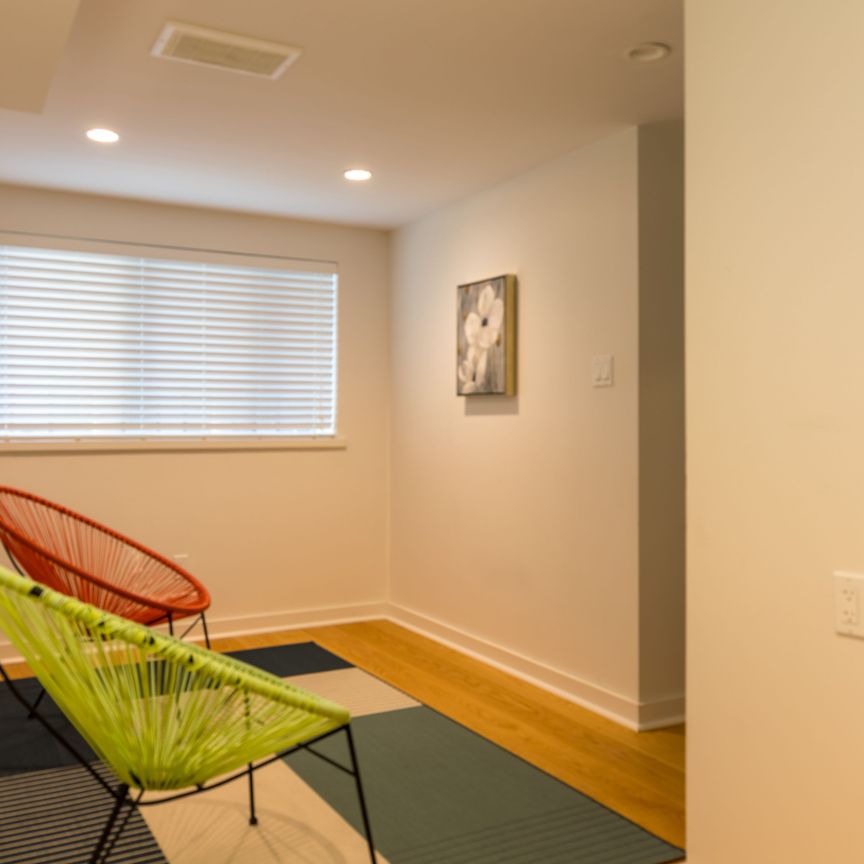 For Lease - 89 Byron Street, Niagara-on-the-Lake, Ontario - Photo 1