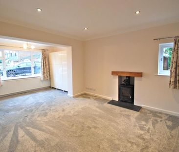 4 bedroom detached house to rent - Photo 2