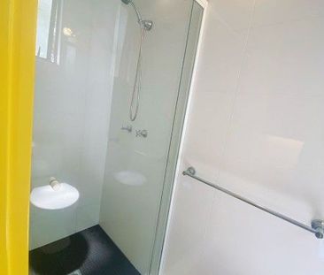 Furnished Studio Including Bills - Photo 4