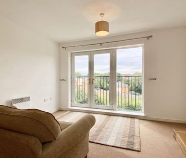 2 bedroom flat to rent - Photo 2