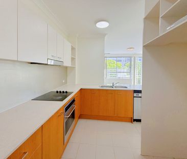 $800 per week - Photo 6