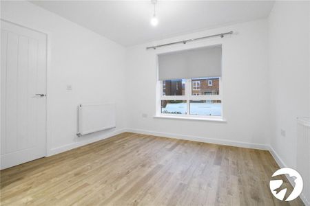 3 bedroom detached house to rent - Photo 3