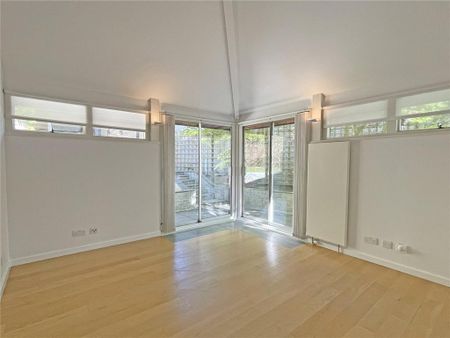 5 bedroom detached house to rent - Photo 4