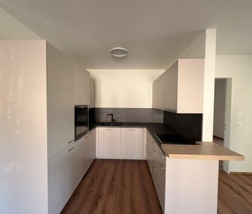 Erstbezug: sonnige 3.5 Zimmer-Wohnung mit Aussicht an ruhiger Lage - Photo 4