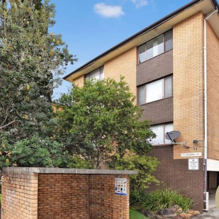 Modern & Convenient Living in a Prime Fairfield Location - Photo 4