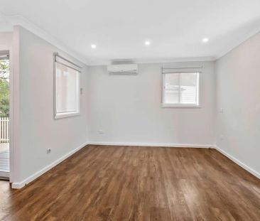 “3 bedroom home with separate 1 bedroom residence” - Photo 5