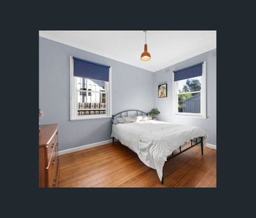 Beautifully Updated 3BR Home in Prime Golden Point Location - Photo 5