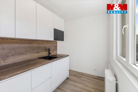 Pronájem bytu 2+1 54 m², Vítězslava Nezvala 2465, Most - Photo 2